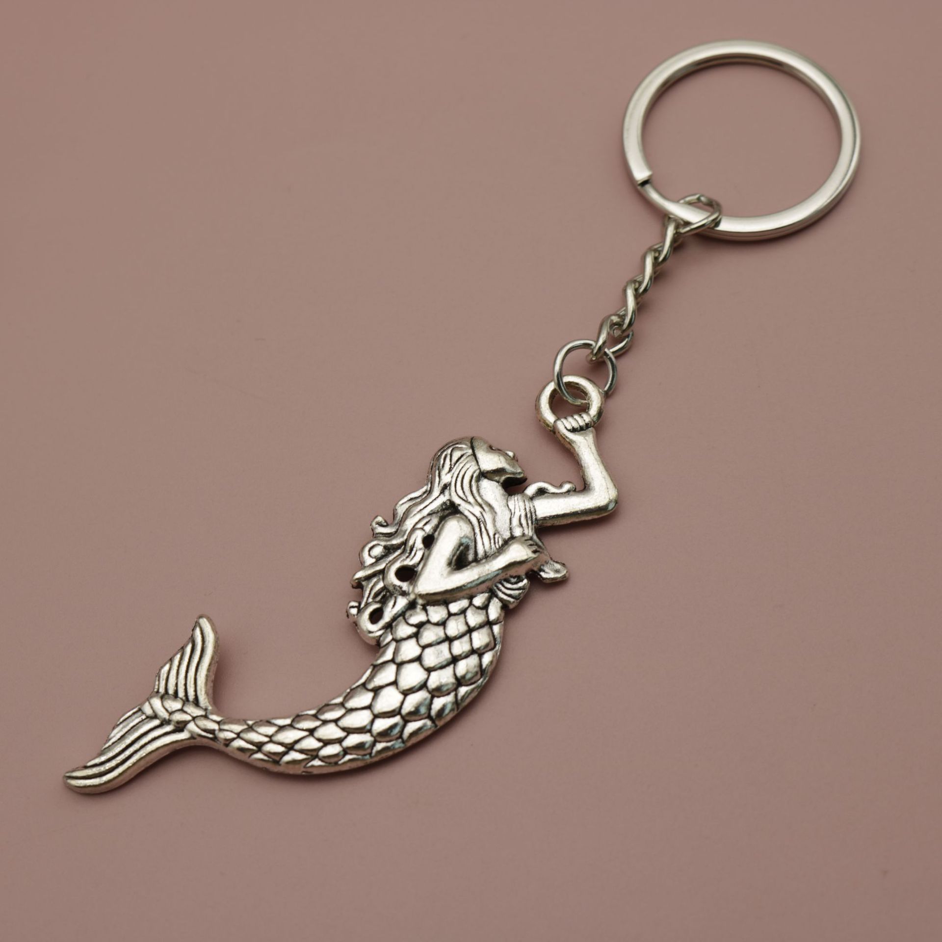 

Jewelry Simple Mermaid Pendant Keychain Gift For Women срібний