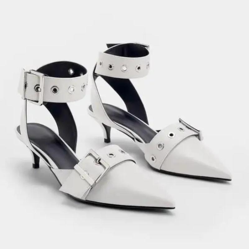 

Модные босоножки на остром каблуке 2025 Женские туфли Летние Новые Туфли-стилеты на высоком каблуке Для девочек Закрытые Застежки-шипы Панк Туфли-лодочки с заклепками Тонкий носок 40 белый