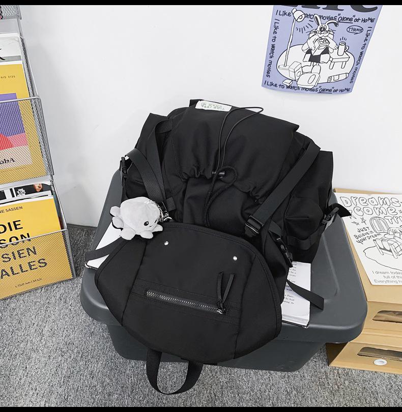 Ryggsäck för män med stor kapacitet och enfärgad design för studenter eller par