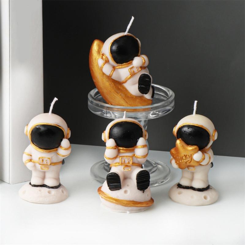 Space Man Figurine Silicone Candle Molds for Epoxy Resin Astronaut Silicone Candle Molds for Candle Home Decoration
