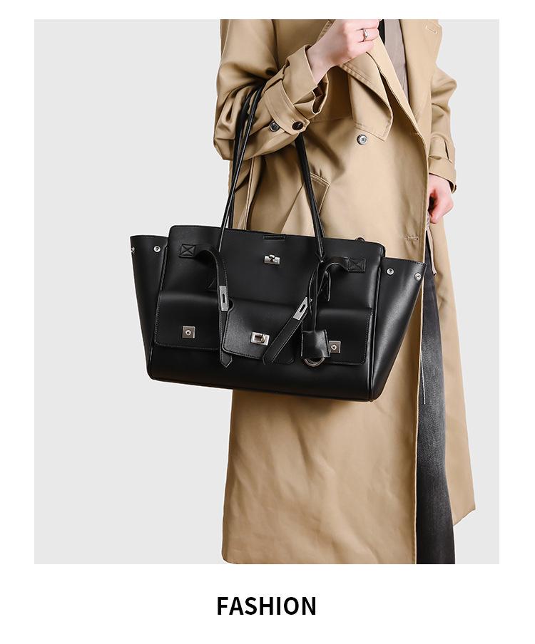 Punk-Schloss Motorrad-Stil Große Kapazität Tragetasche & Schulterhandtasche 2025