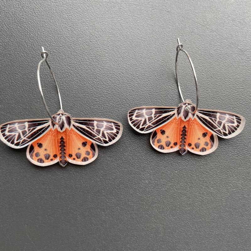 1Pair Cute Butterfly Woman Dangle Earrings Acrylic Gradient Colorful Moth Drop Earrings for Y2K Girl Birthday Gift