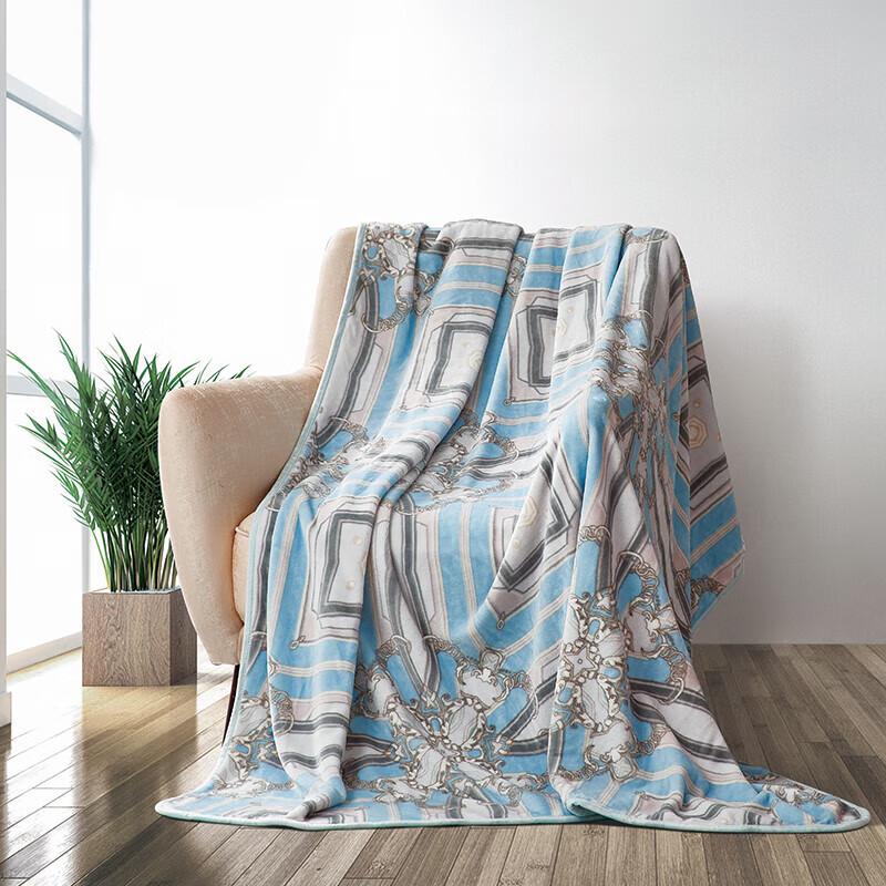 

Fuanna Bruce Flannel Multi-Use Blanket