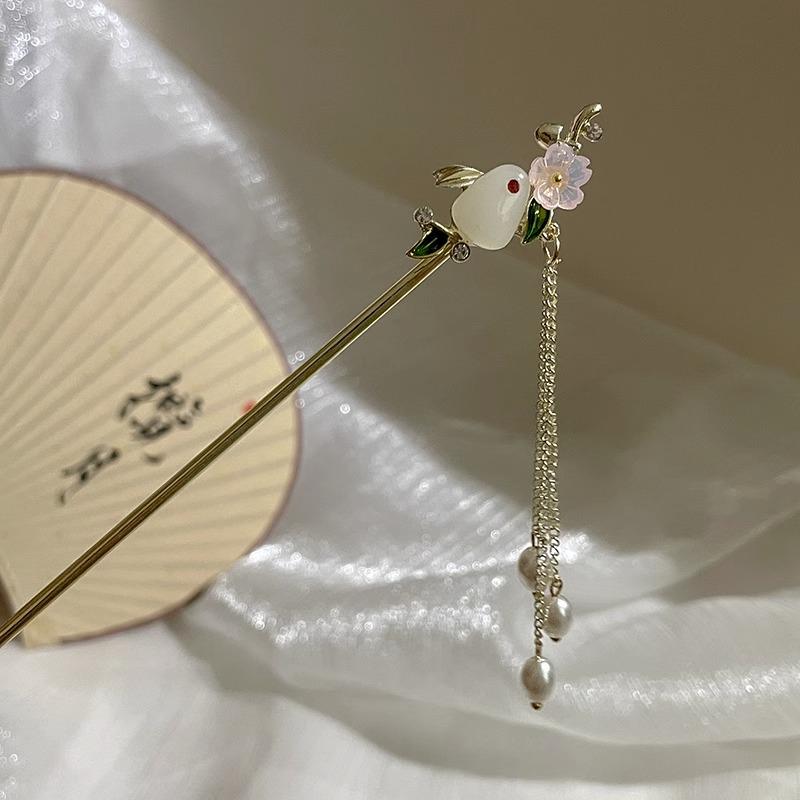 Ancient Chinese-Style Hanfu Hair Accessories: Elegant Updo Hairpins with Tassels for Women