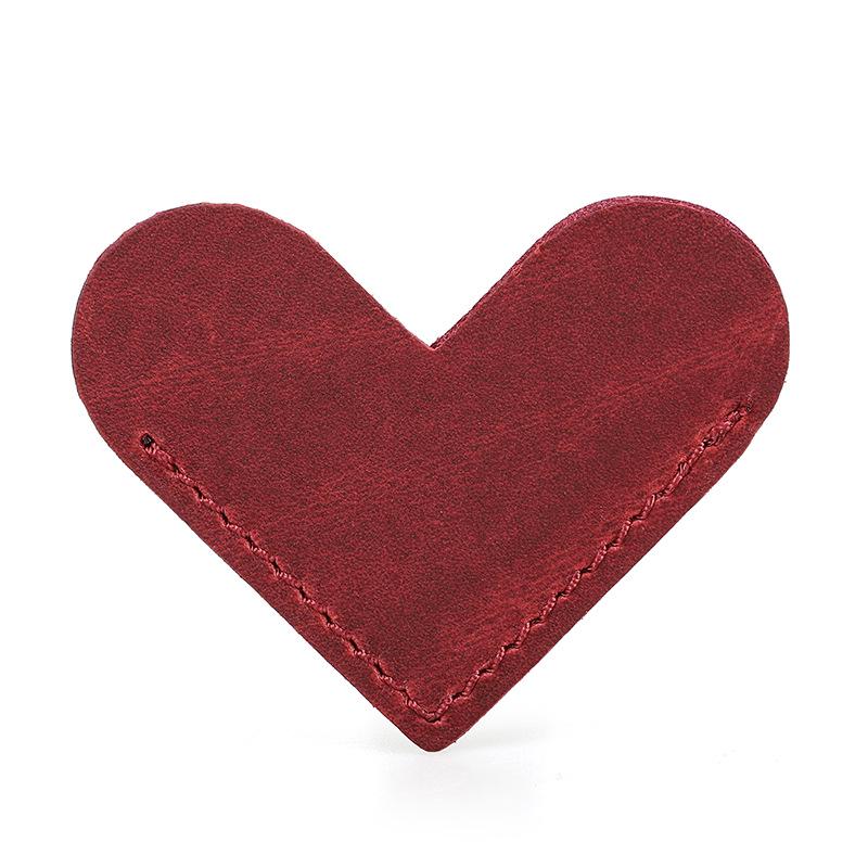 

Handmade Heart-Shaped Retro Leather Bookmark – Personalized Creative Genuine Leather Page Holder. вина червоного кольору