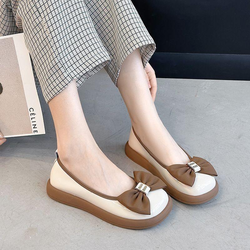 Low-heeled shallow-mouth one-pedal shoes for women's comfortable small leather shoes, new soft-soled single shoes in summer