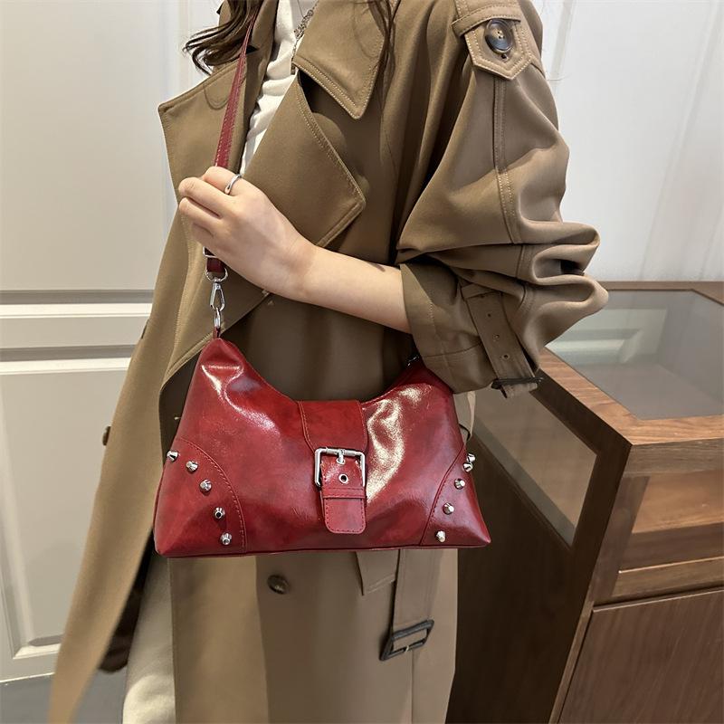 Vintage Y2k Weiche PU Schulter-Achseltaschen für Damen Schloss-Nieten-Design Damen Umhängetasche Einfarbige Coole Heiße Mädchen Handtaschen