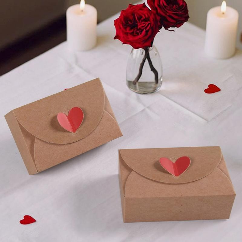 Romance Heart Shape Paper Gift Box for Valentine's Day Presents with Easy Heart Clasp Design Gift Wrap Box