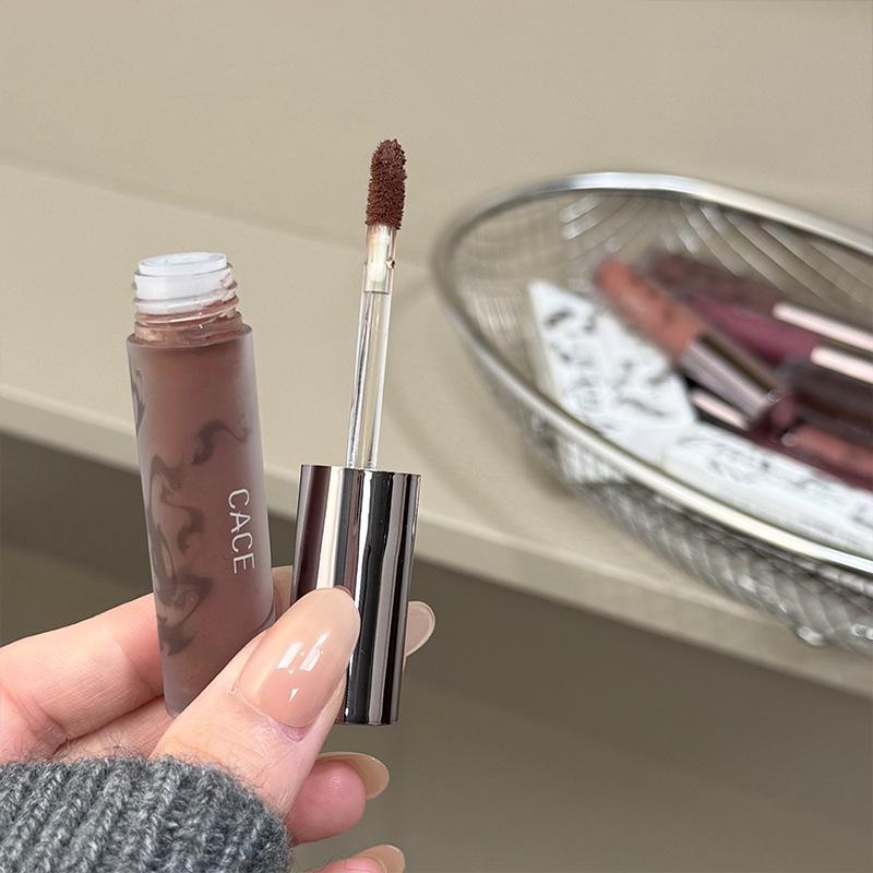 Velvet Matte Lip Mud: Non-Drying, Pigmented, Complexion-Enhancing Nude Lip Glaze