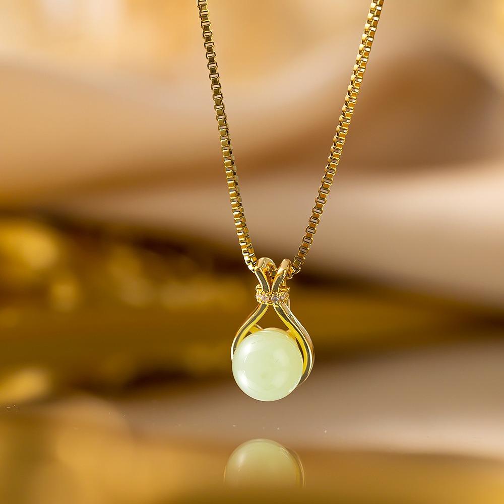 Elegant Luxury Full Zircon Copper Micro Inlaid Necklace Women Simple Exquisite Collarbone Chain Necklace