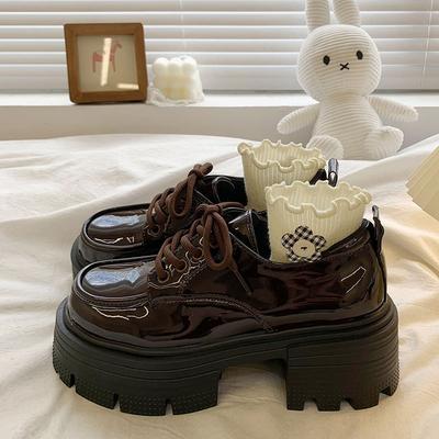 Britischer Stil Retro Braun Kleine Lederschuhe Damen Herbst 2025 Neu Französisches Lackleder Plateausohle Schnürschuhe Runde Spitze Einzelne Schuhe