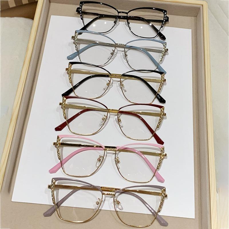 Modische Cat Eye Anti-Blaulicht-Photochrome Brille Ultraleichte Damen Vintage Dreieck Metallrahmen Farbwechsel Augenschutz Brille