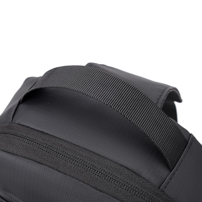 Men's Chest Bag Multifunctional Lightweight Large Capacity Commuting Nylon Outdoor Crossbody Bag