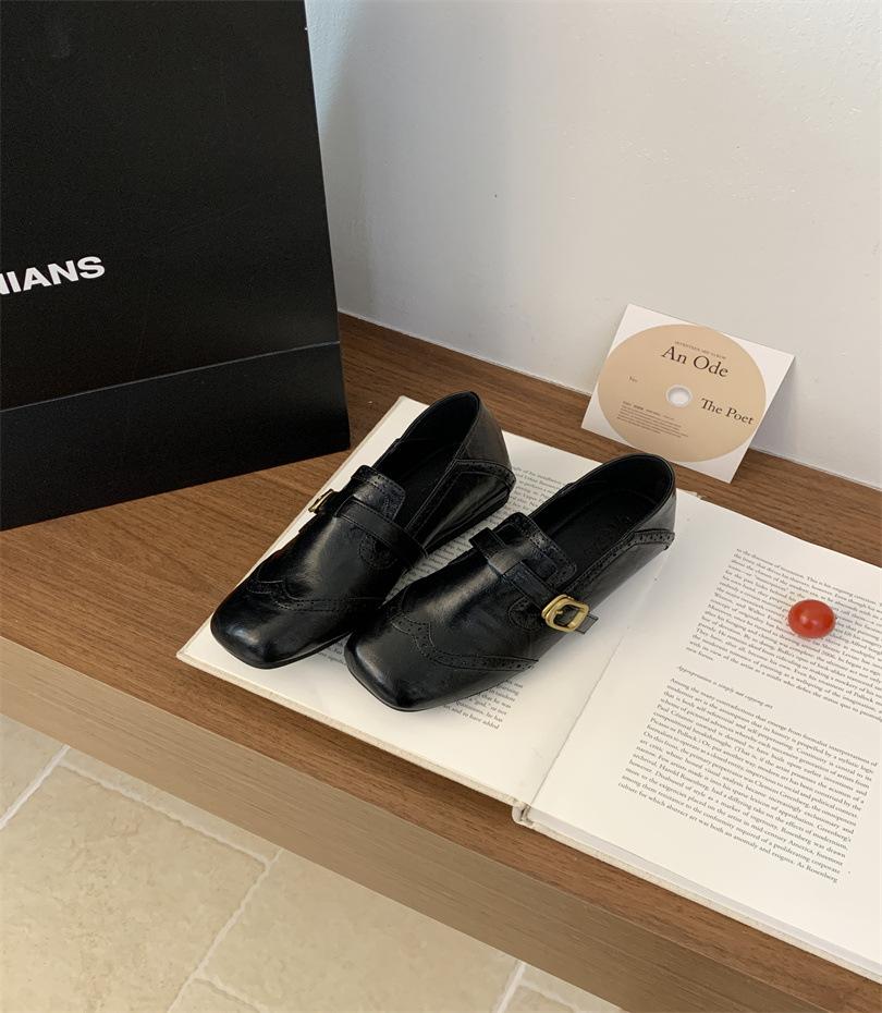 Retro Carved Square Head Shallow Mouth Single Shoes Flat-soled Small Leather Shoes Women's Niche Design French Mary Jane Shoes Autumn Women