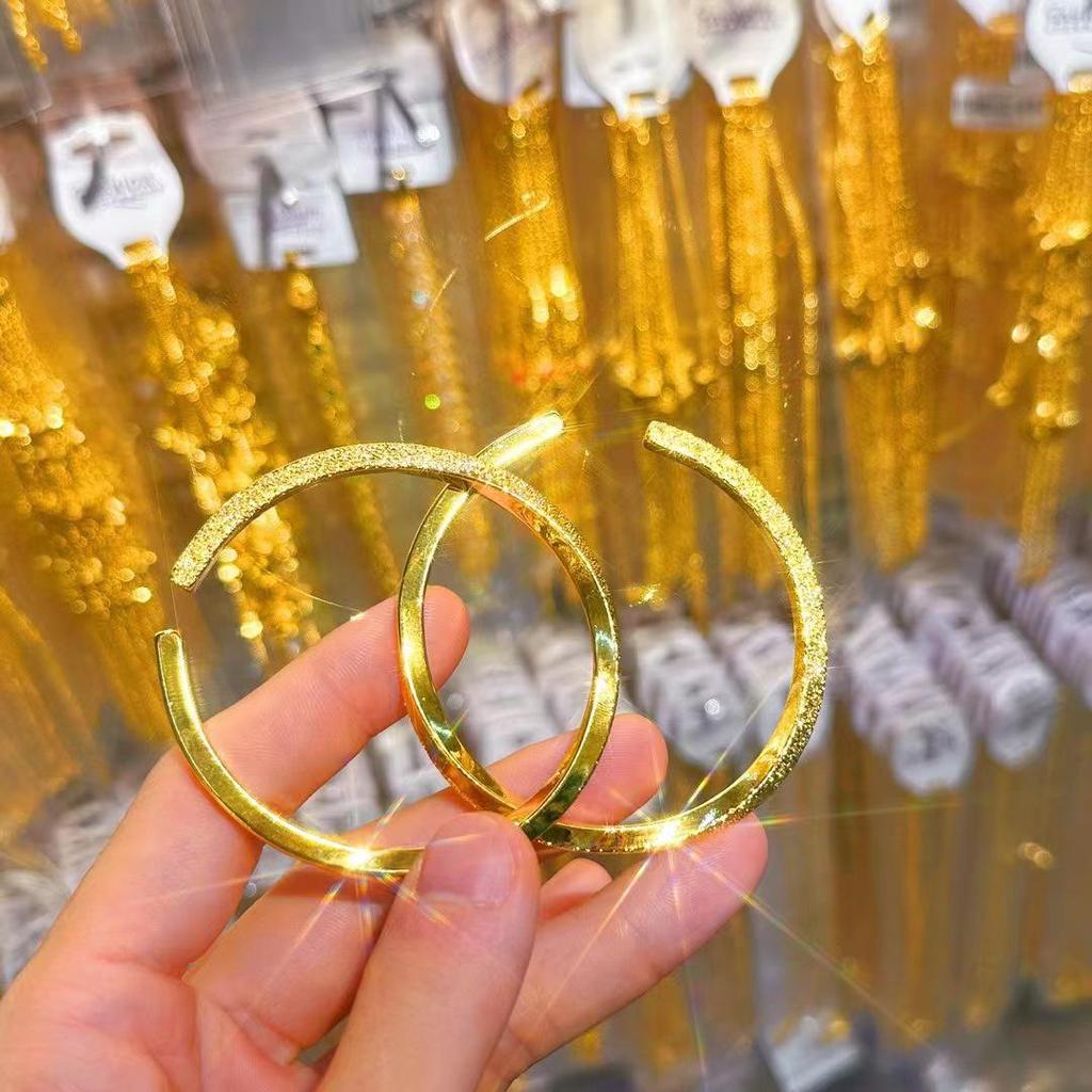 Four-Sided Twisted Vietnamese Sand Gold Bracelet: Shiny Open Solid Bangle for Women - Simple Fashion Jewelry.