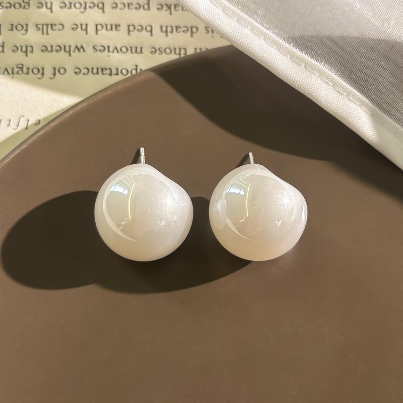 Boucles d'oreilles de luxe rétro français café ambré - Puces élégantes pour femmes avec design de niche