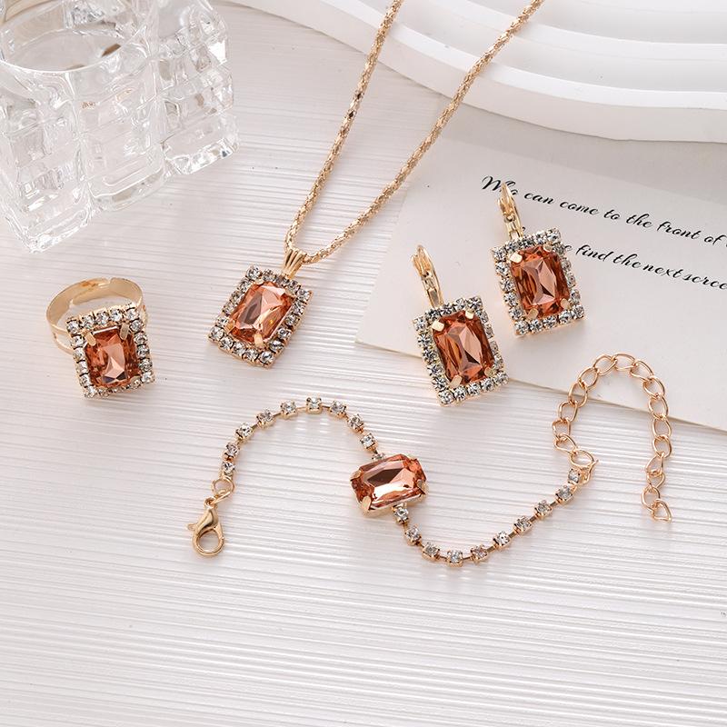 

4pcs Set Luxury Charm Micro-inlay Rhinestones Square Crystal Necklace Ring Bracelet Earrings Set for Women Bride Wedding Jewelry шампанського