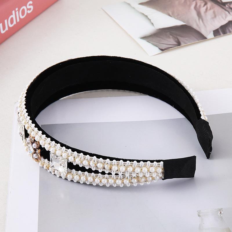 Korean Rhinestone Pearl Hair Clip Headband: Non-Slip, Fashionable, Versatile Accessory for Face Washing and Styling