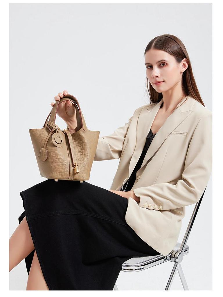 2025 Het Säljande Modekorg Hinkväska för Kvinnor – Högkvalitativ Nischdesign Handväska