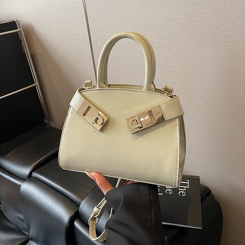 Hochwertige Textur kleine Tasche Damen neue Mode vielseitige Umhängetasche beliebt tragbar Pendler kleine quadratische Tasche