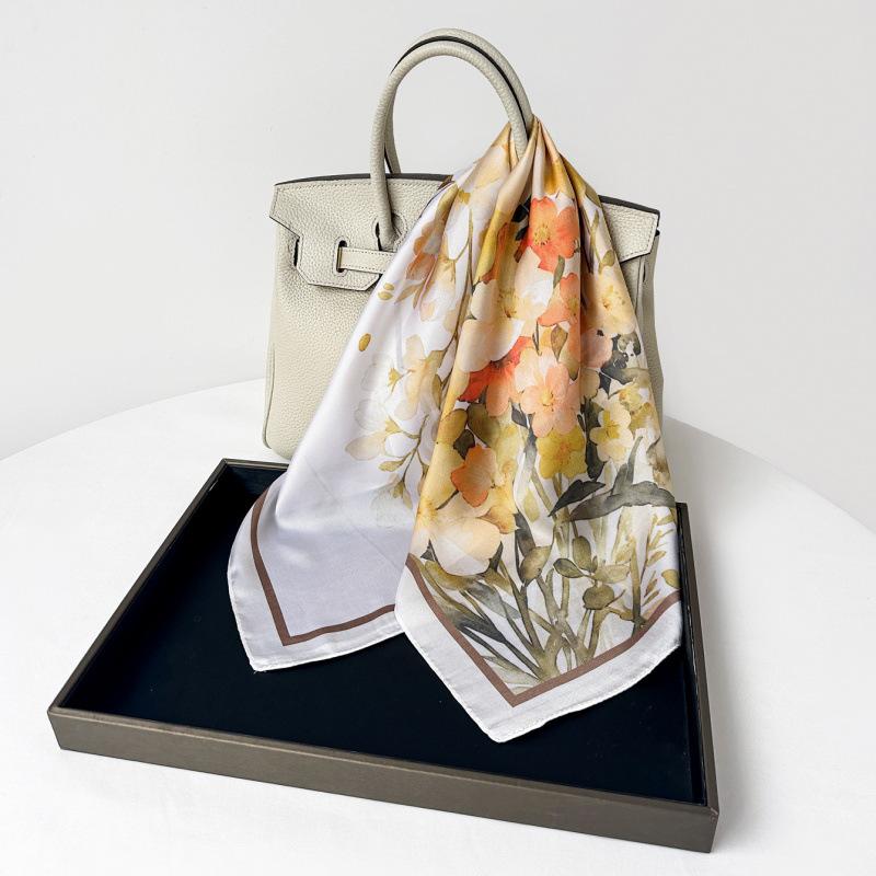 70Cm Silk Scarf Neck Small Square Scarf Women'S Spring And Summer Temperament Versatile Silk Scarf High-End Fashion Thin Scarf