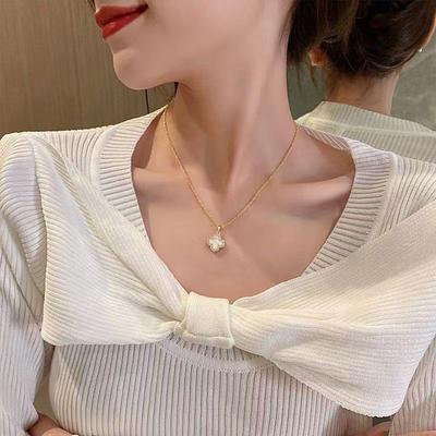 Fashionable And Exquisite Pendant Necklace, Suitable For Feminine Temperament, Sparkling Jewelry Gift