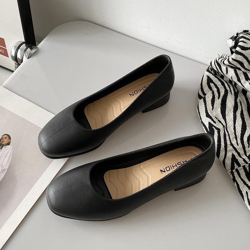 

Женская новая летняя однотонная женская обувь из ПВХ, модная повседневная повседневная сумка на низком каблуке, женские сандалии 40 чёрный