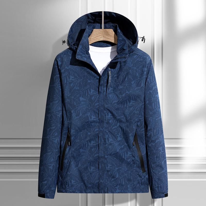 Camouflage Hooded Windbreaker: Lightweight Men's & Unisex Mountaineering Jacket for Spring & Autumn Outdoor Activities.