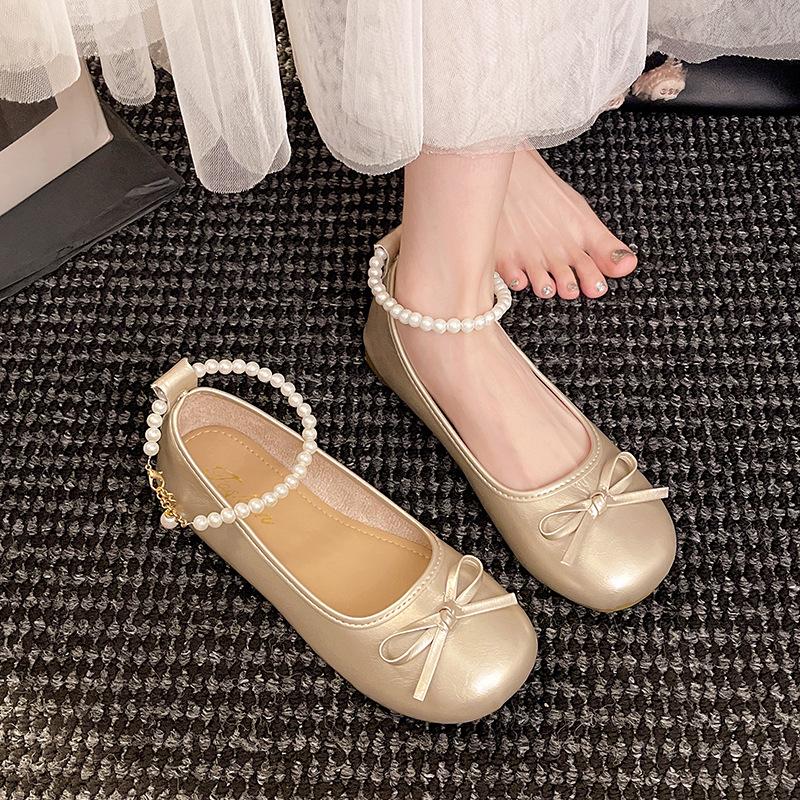 French cute flat Mary Jane small leather shoes women's 2025 summer new versatile retro college style skirt shoes