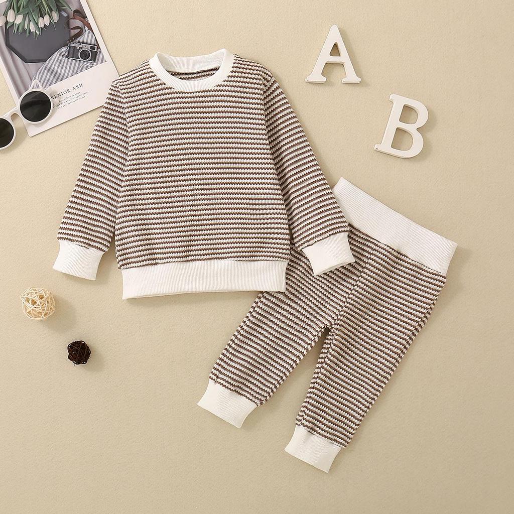 Set T-shirt a maniche lunghe a righe multicolore unisex e pantaloni per neonato/bambino YT2407