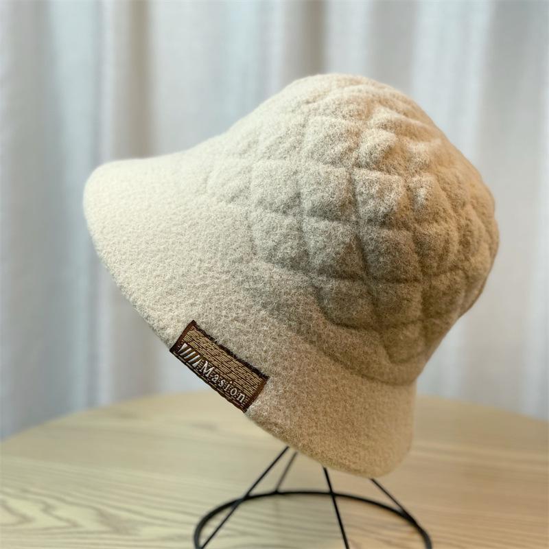 New Winter Bucket Hat Women's Fashion Twist Pleated Warm Bucket Hat Solid Color Cold Hat