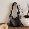 Große Kapazität Weiche Schultertaschen Ausgefallene Silber Nieten Kunstleder Hobo Tasche Jugend Punk Stil Handtasche für Lässige Outfits