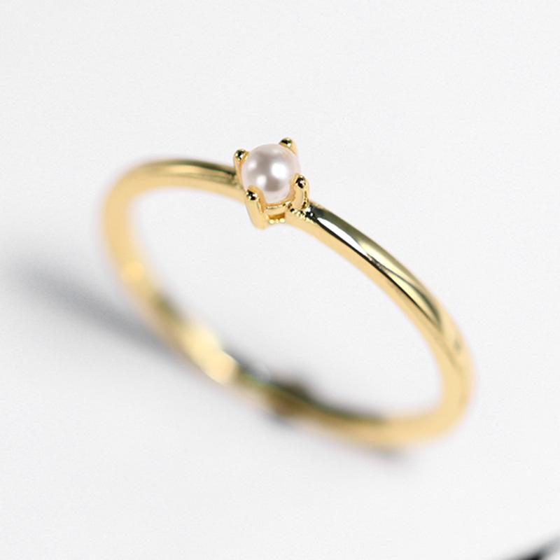 

Изысканное минималистичное кольцо для женщин: Мини-планета с покрытием из 14-каратного золота и инкрустированным жемчугом Size 9