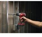 Дрель-шуруповёрт Milwaukee M18 BDD C202
