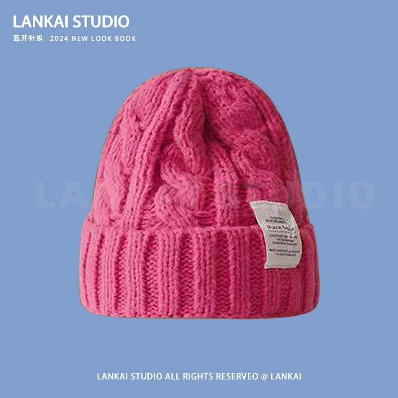

Autumn and winter Korean and Japanese style trendy women s knitted hat, versatile, face-slimming, warm, loose-fitting, letter-printed woolen hat Average Size рожевий червоний колір