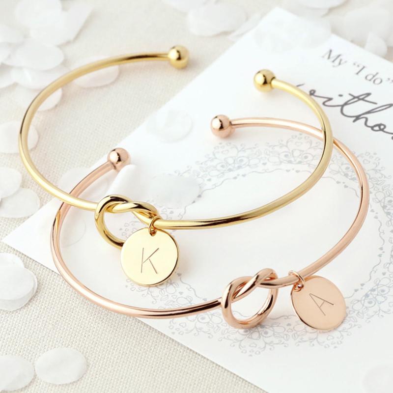 Trendiges Initialmünz-Charms-Armband für Damen, Herren, Liebhaber, Ehefrau, Edelstahl-Buchstaben-Manschettenarmband, Partner-Schmuck, Dropshipping