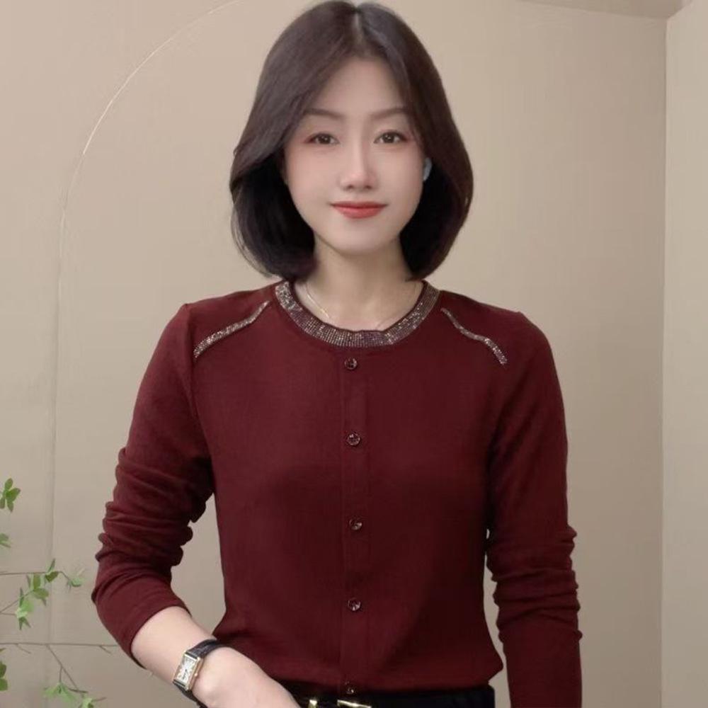 

Autumn Winter Rhinestone Button Patchwork Fleece Round Neck Long Sleeve Warm Top for Middle-aged and Elderly Women XL вина червоного кольору
