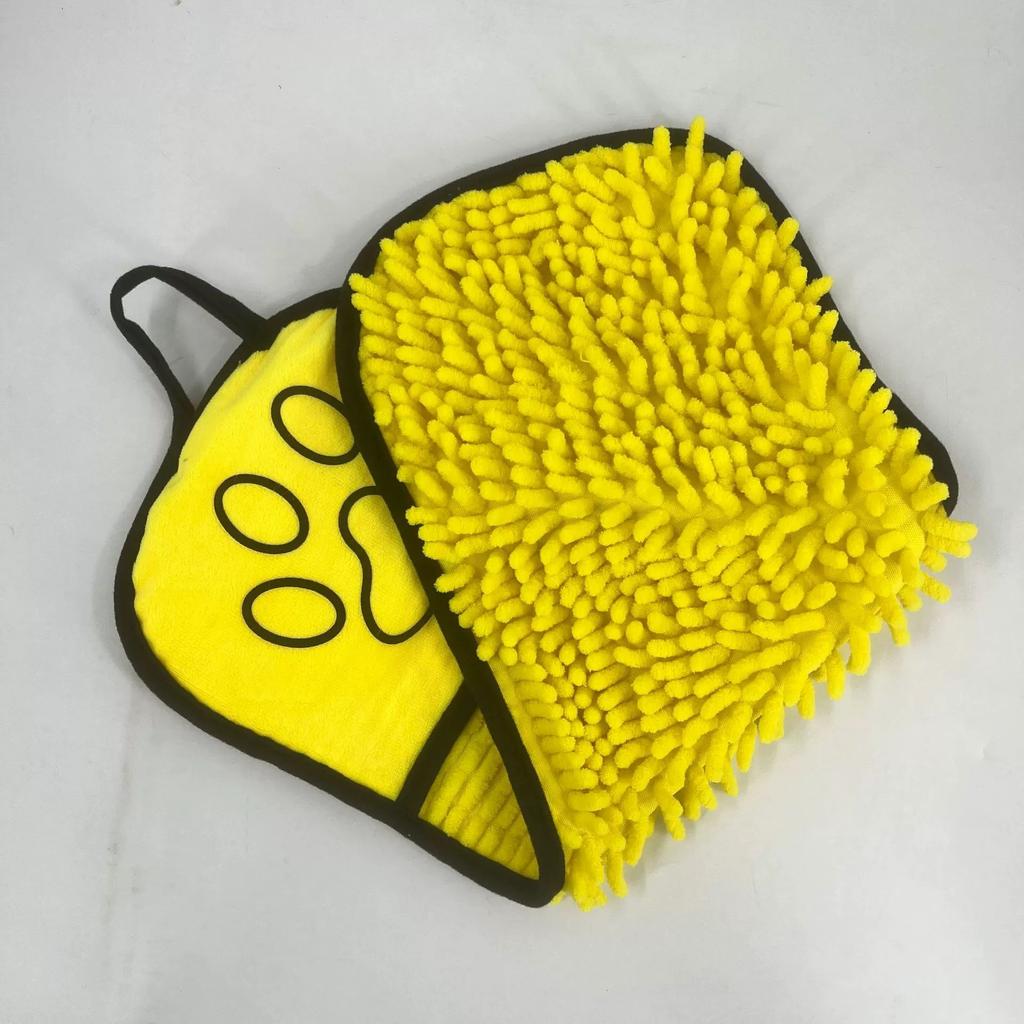 Super Absorbent Quick-Drying Pet Bath Towel Soft Bath Robe for Cats And Dogs Convenient Dry Cleaning Washcloth Dog Accessories