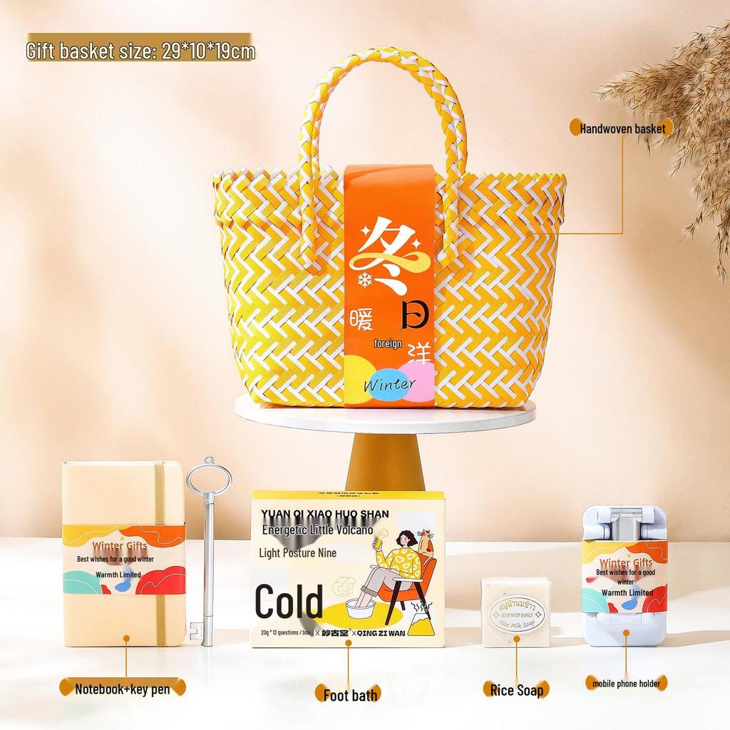 High-End Winter Souvenir: Luxury Corporate Gift for Clients & Employees