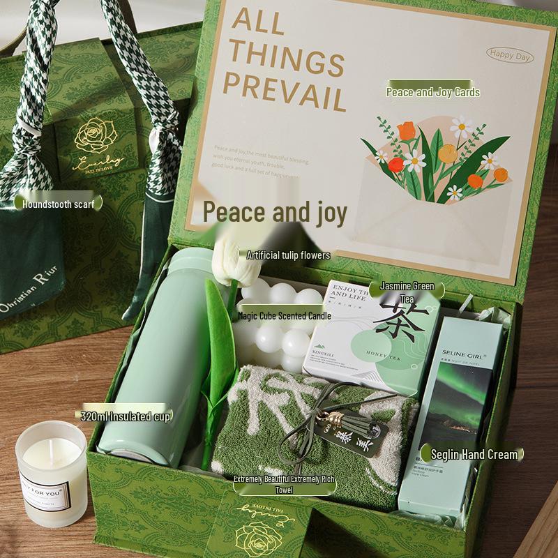 Compact Souvenir Gift Set: Perfect for New Year Parties, Group Events, Customer Appreciation, or Birthdays