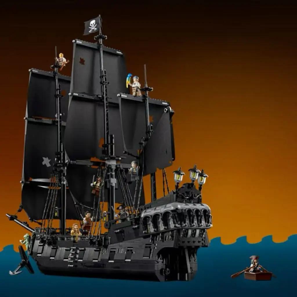 New Pirates Of The Caribbean Ship 10365 Sailboat Model Set, Christmas Gift, Birthday Gift