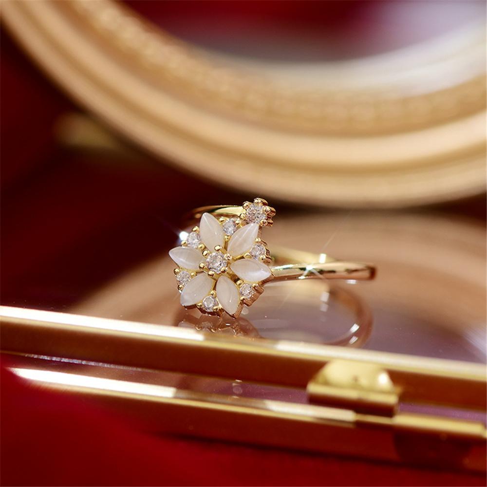 

Cute Female White Zircon Stone Gold Color Snowflake Wedding Rings Promise Open Adjustable Engagement Jewelry For Women resizable білий