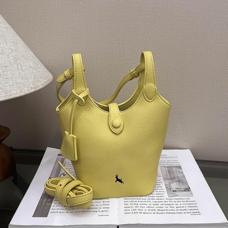 Niche design new solid color tote armpit bag large capacity commuter shoulder messenger bag