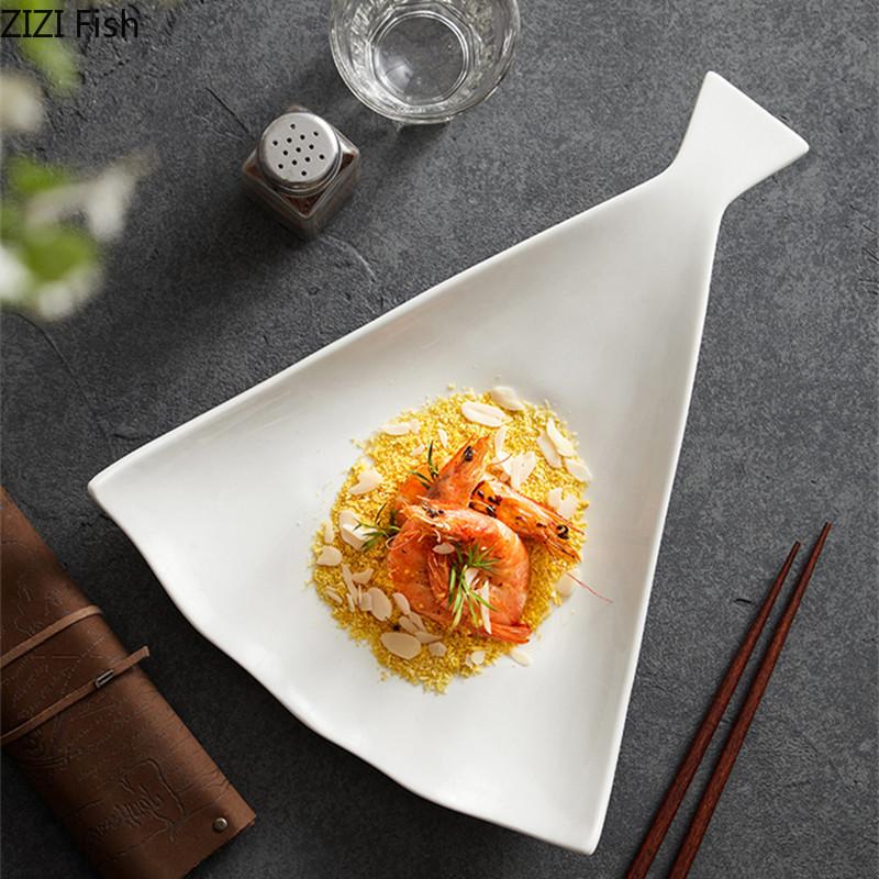 Home Creative Fan-shaped Dining Plate White Salad Steak Plate Light Luxury Restaurant Main Dish Dessert Plate Food Decor Plate