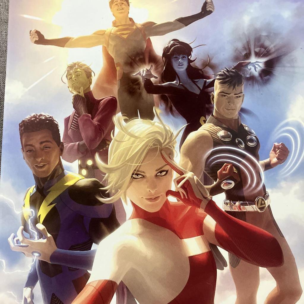 [USED] Legion of Super-Heroes 8 volumes American comics Batman leaf