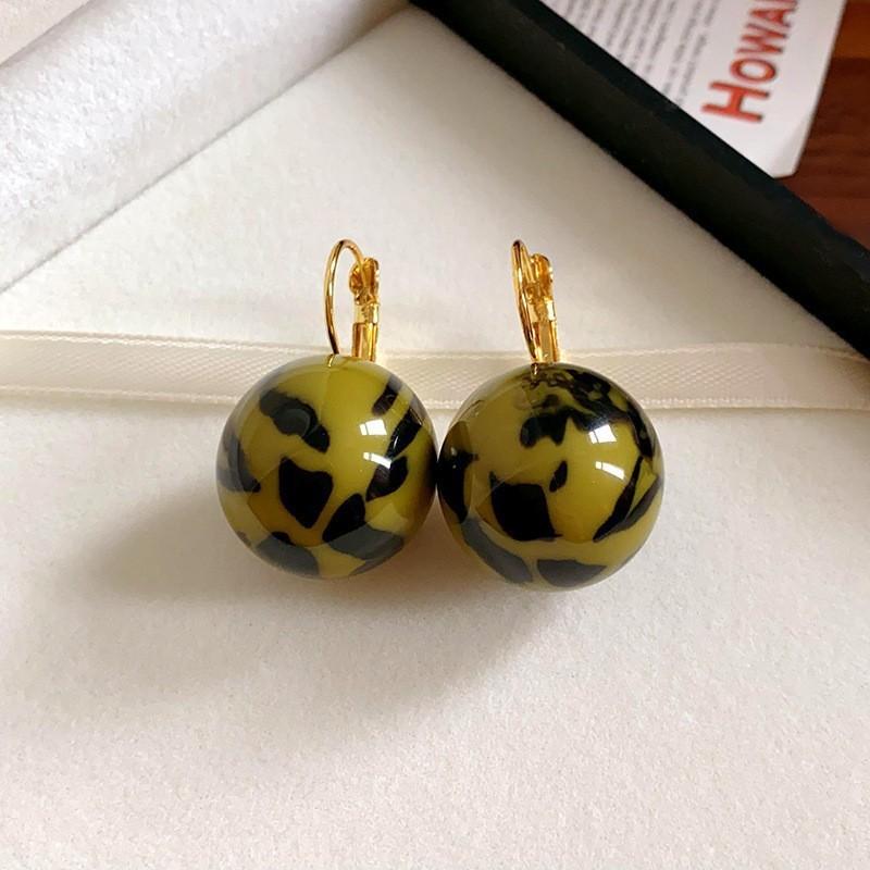 Silver needle simple leopard print geometric stud earrings popular new versatile earrings retro fashion niche earrings