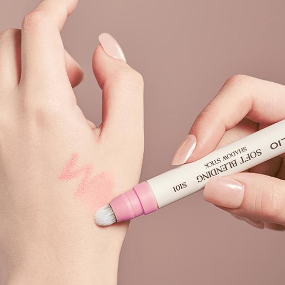 Clio Stick de umbre pentru blending moale 1,4g