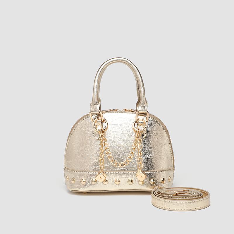 

Нишевая премиальная сумка-ракушка с заклепками цвета шампанского золота, новая портативная модная сумка через плечо