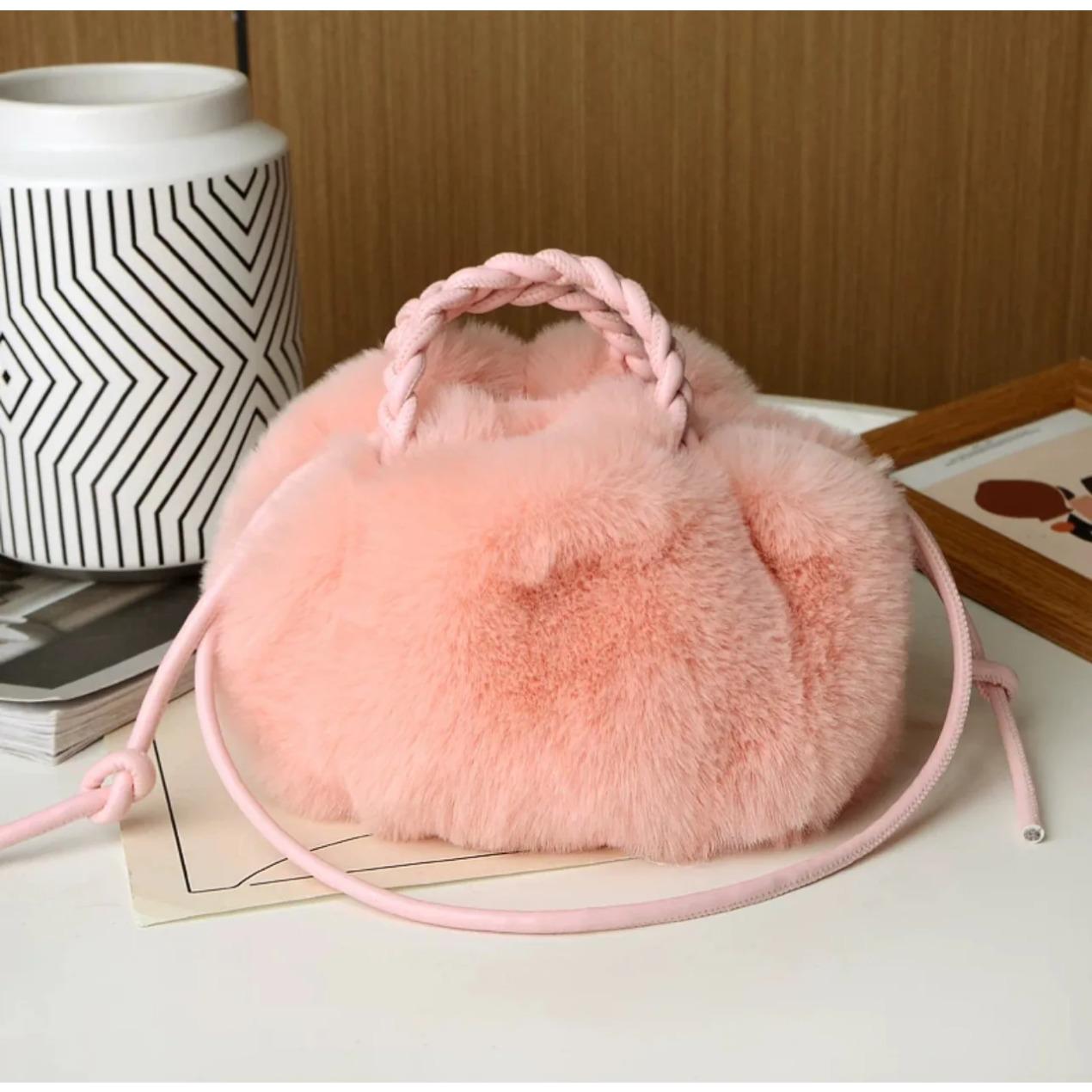 Милая плюшевая сумочка осень-зима женская сумка на одно плечо из искусственной кроличьей — фото 3