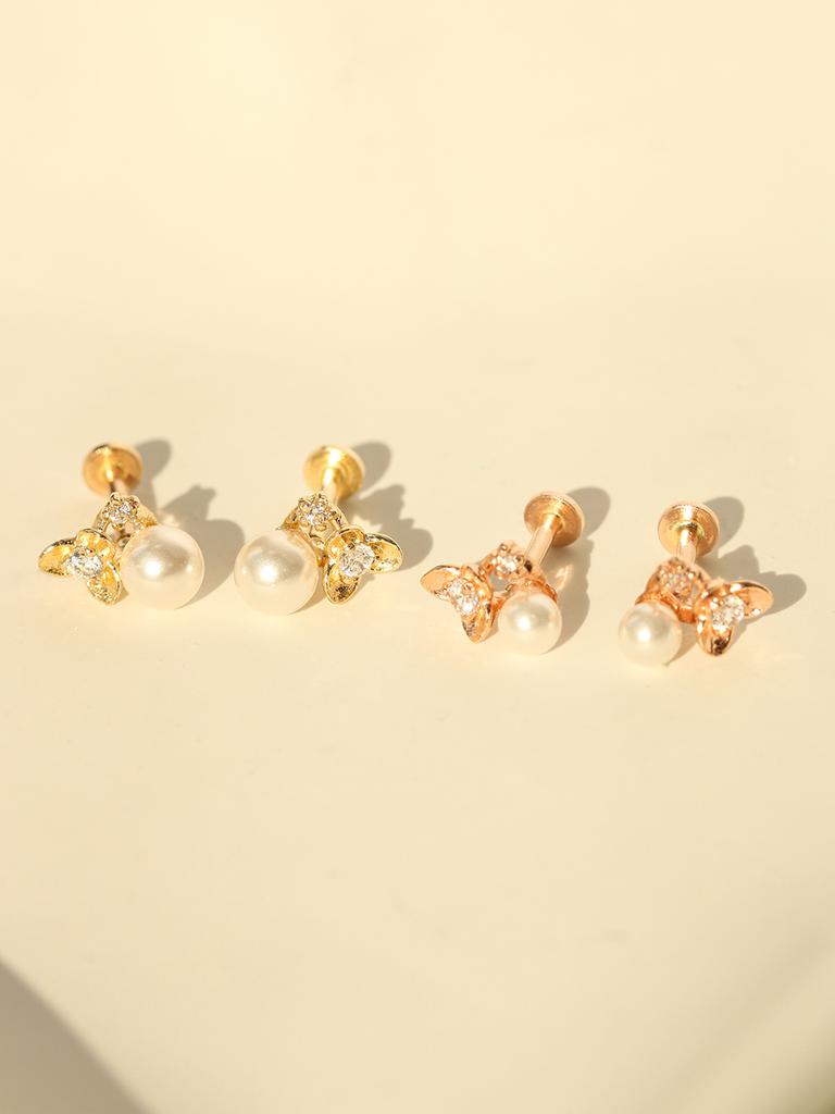 Minimal Piercing 14K Internal Flower Pearl Labret Piercing